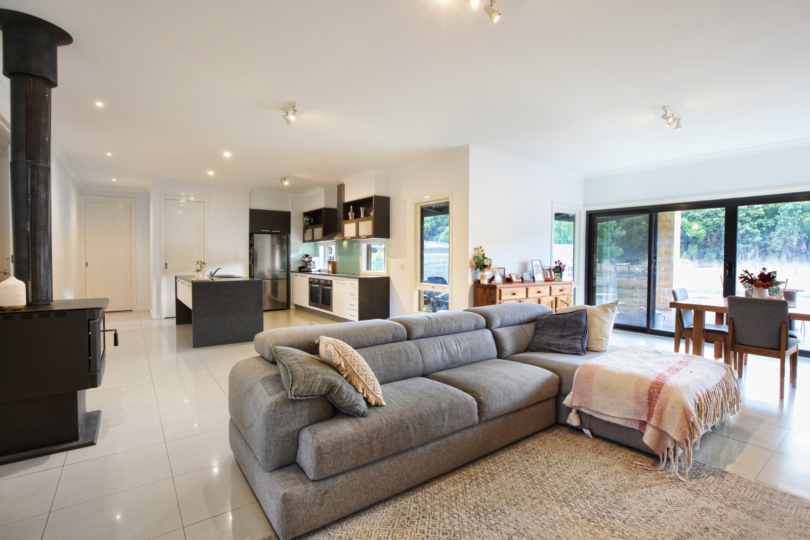 Real Estate and Property in 40 Plants Lane, Woodend, VIC