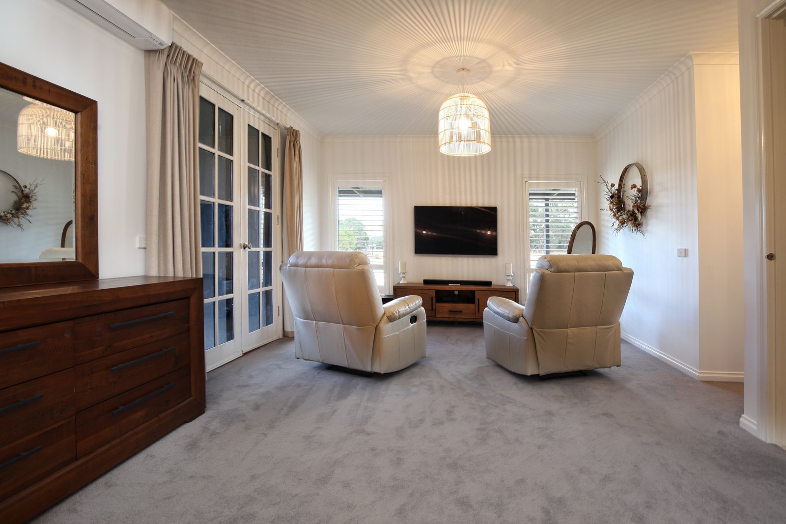 Real Estate and Property in 40 Plants Lane, Woodend, VIC