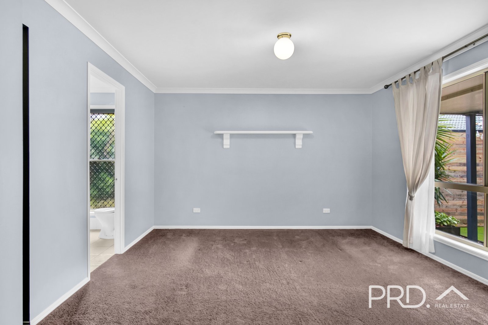 40 PORTLAND Parade REDLAND BAY 24