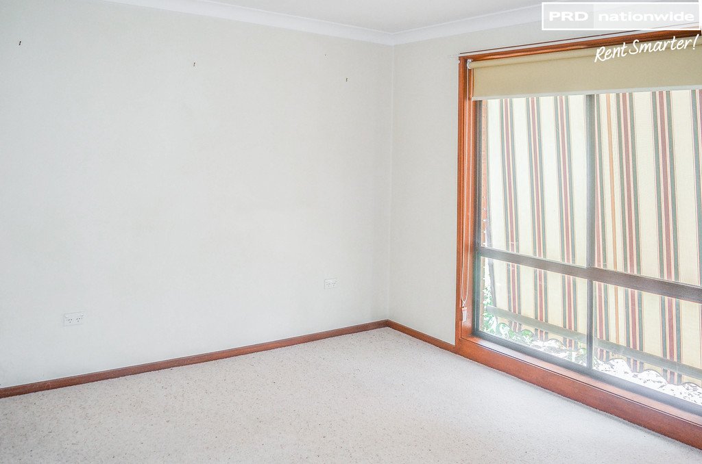 40 Pugsley Ave  ESTELLA 7