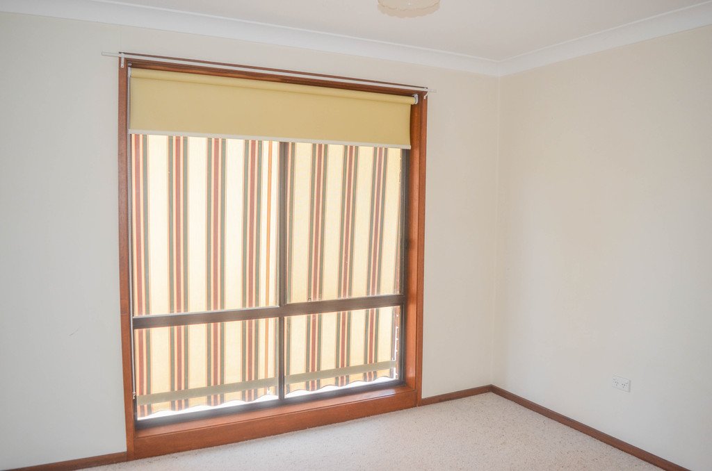 40 Pugsley Ave  ESTELLA 7