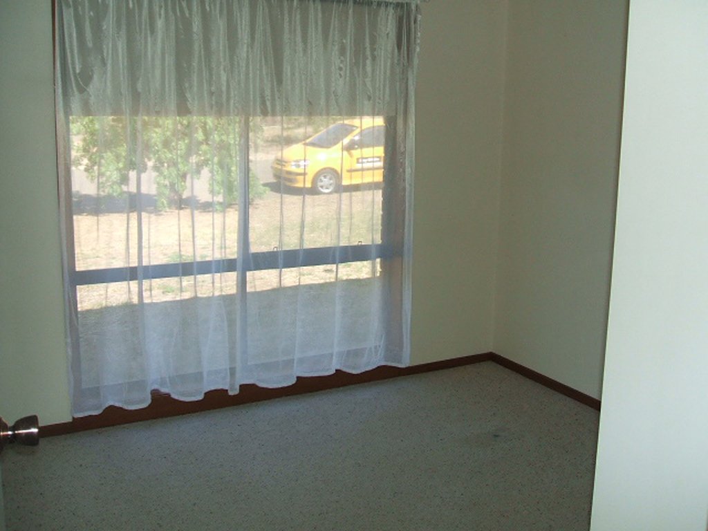 40 Pugsley Ave  ESTELLA 7