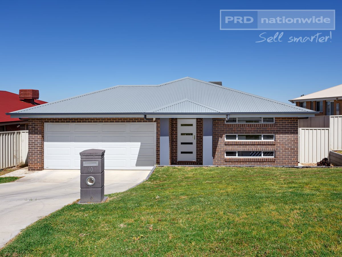 40 Rainbow Drive ESTELLA 1