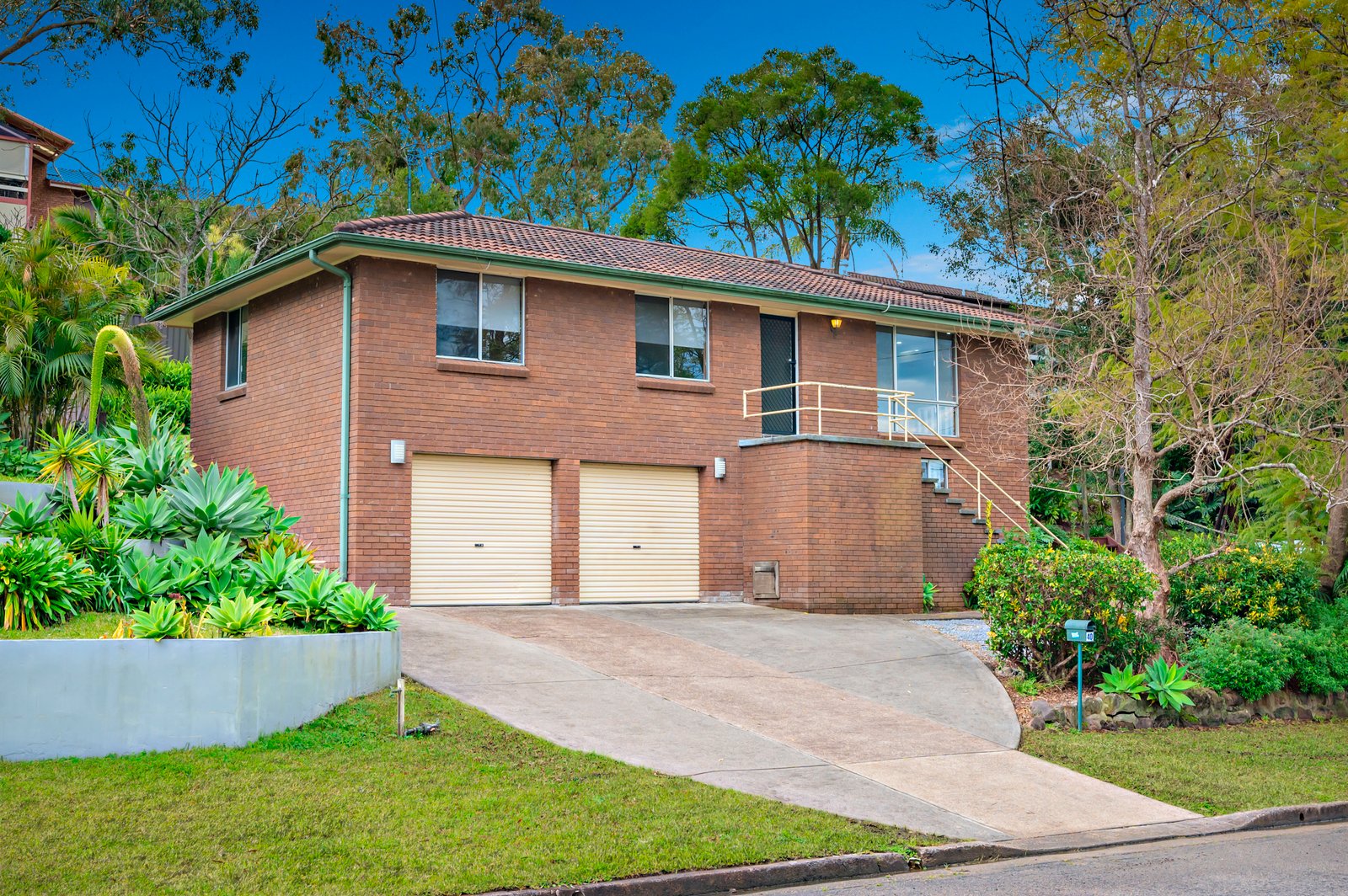 40 Raiss Close LEMON TREE PASSAGE 1