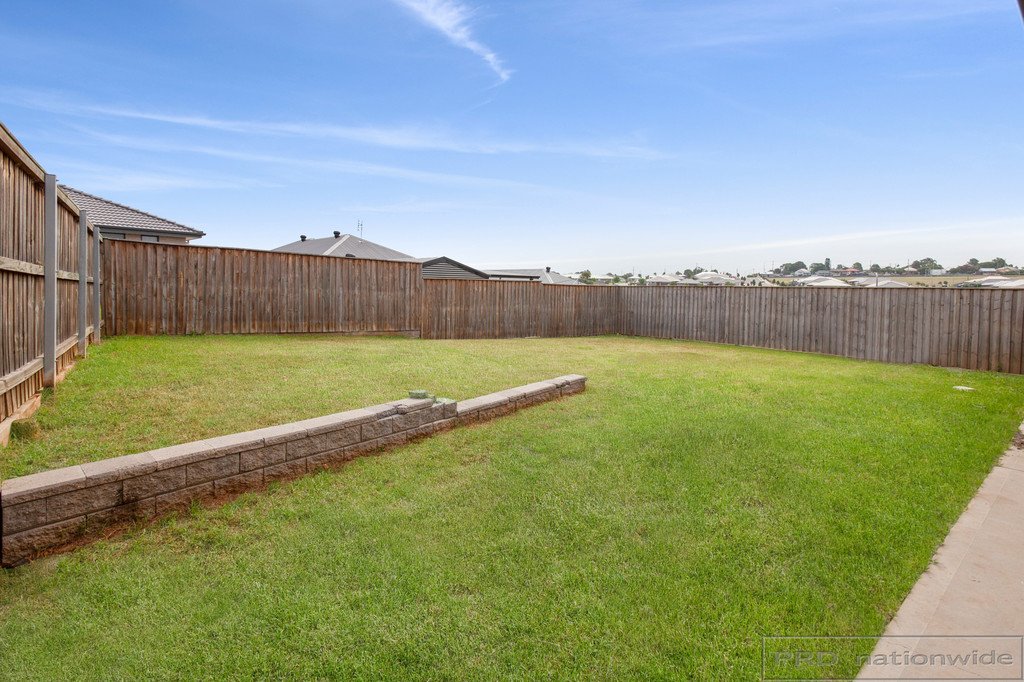 40 Redwood Drive GILLIESTON HEIGHTS 26