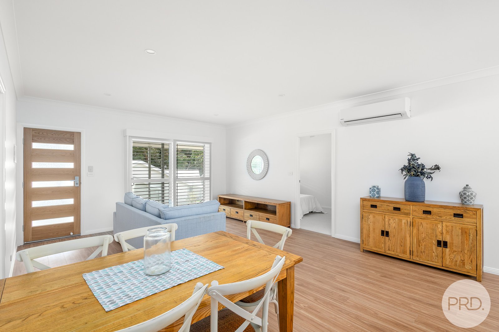 40 Ridgeview Drive, (off Fleet Street)  SALAMANDER BAY 2