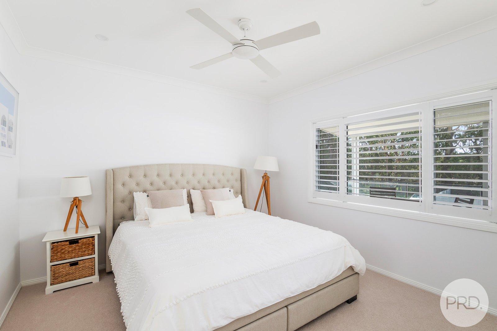 40 Ridgeview Drive, (off Fleet Street)  SALAMANDER BAY 8