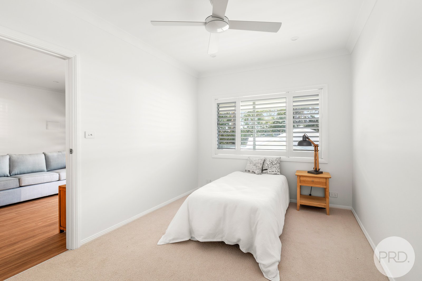 40 Ridgeview Drive, (off Fleet Street)  SALAMANDER BAY 13