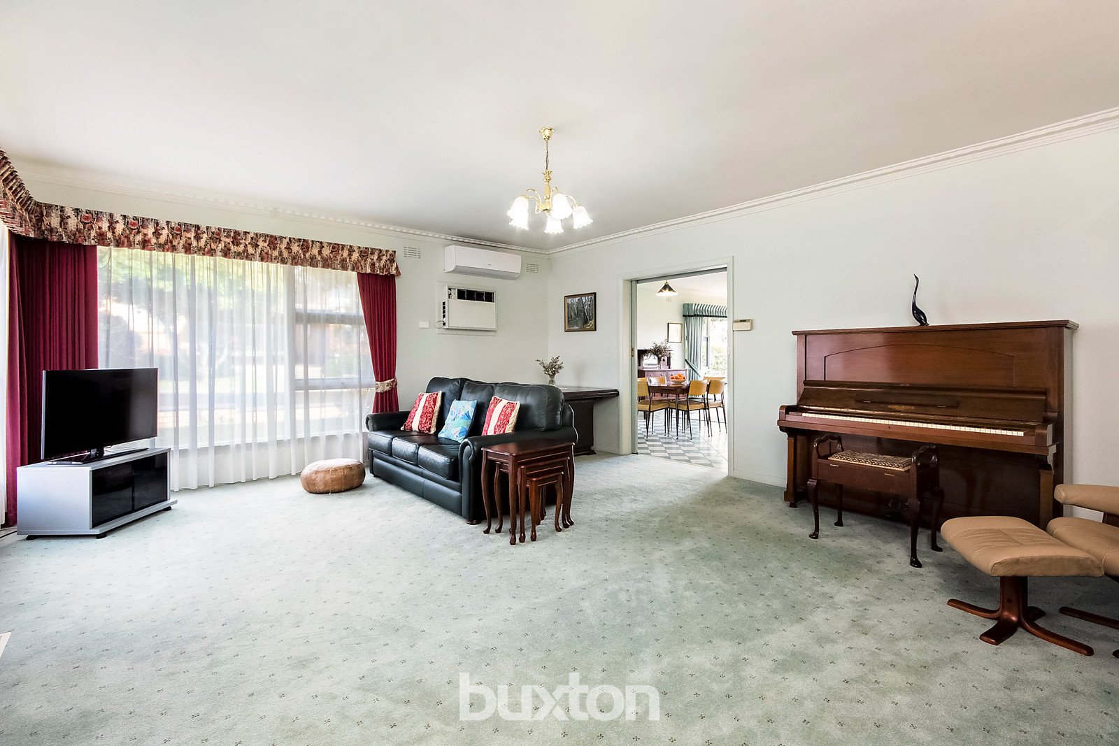 Gallery: 40 Roberts Road