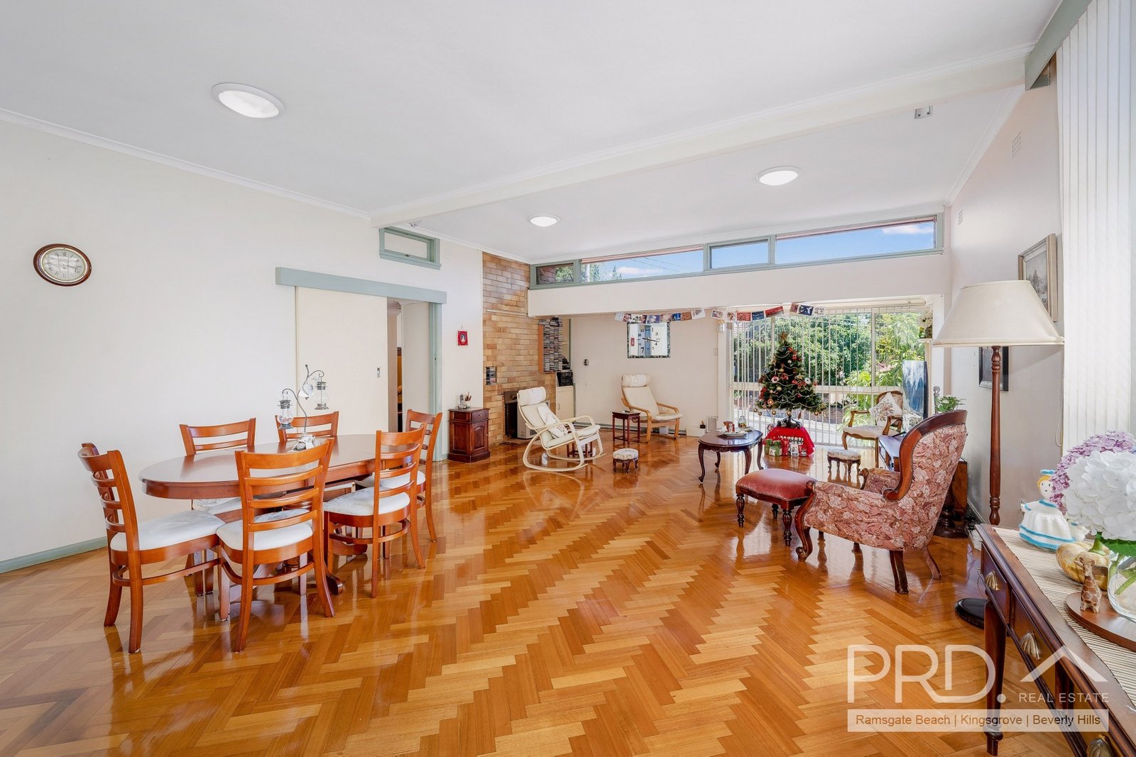 40 Rosebank Crescent HURSTVILLE 2