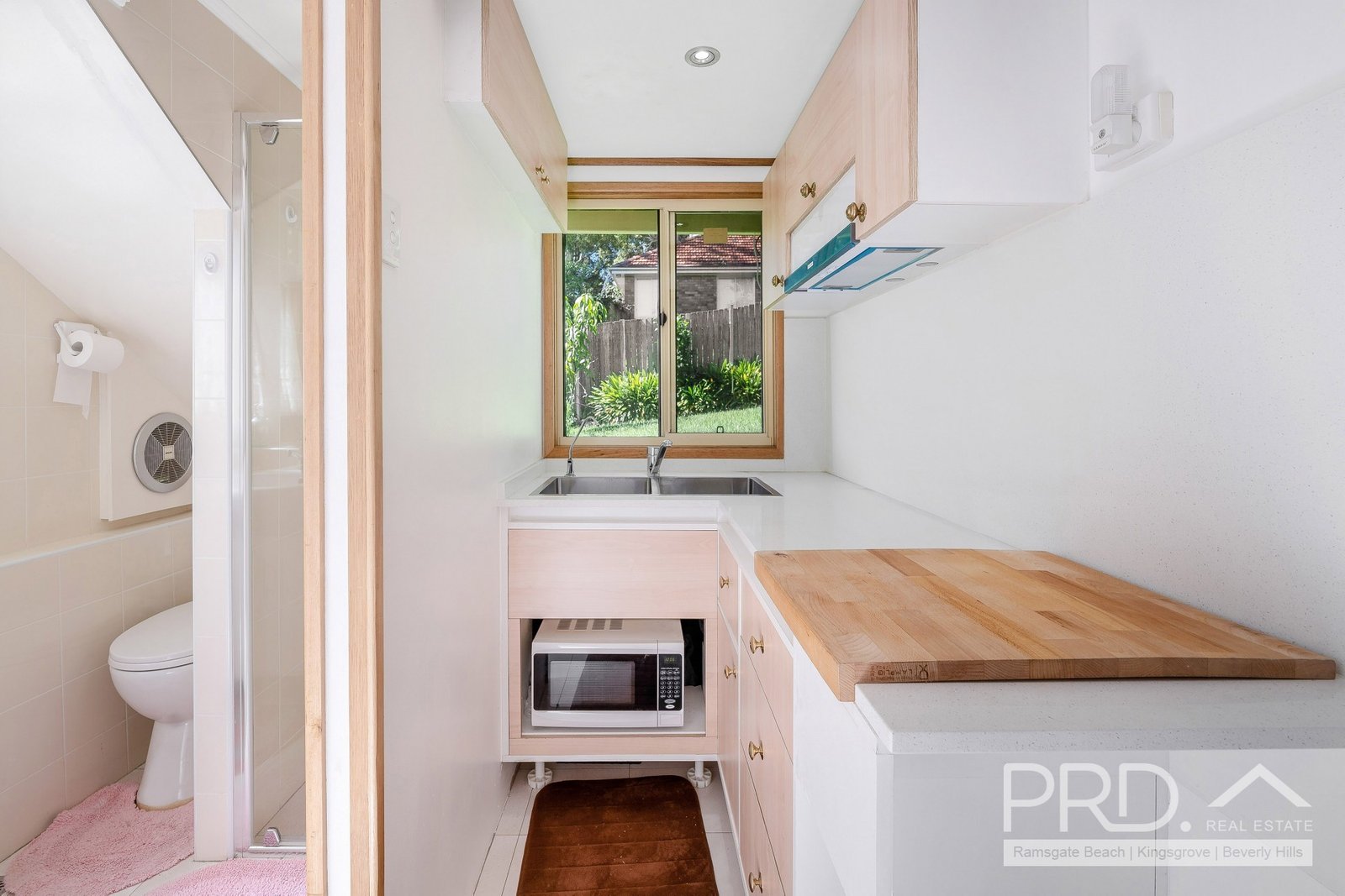 40 Rosebank Crescent HURSTVILLE 11