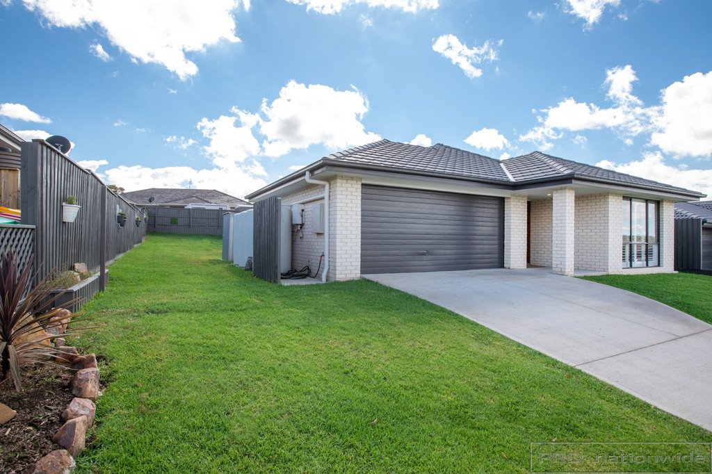 40 Sandpiper Circuit ABERGLASSLYN 2