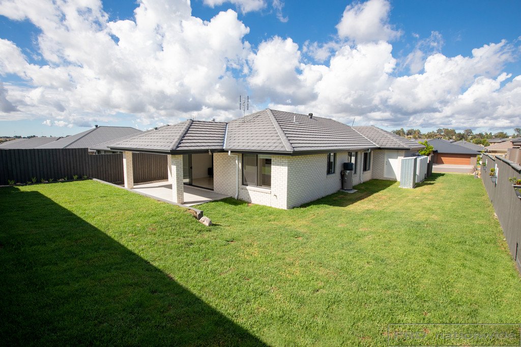 40 Sandpiper Circuit ABERGLASSLYN 4