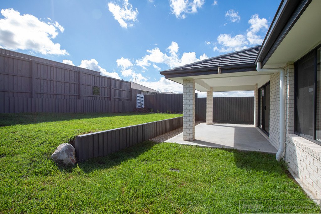 40 Sandpiper Circuit ABERGLASSLYN 5