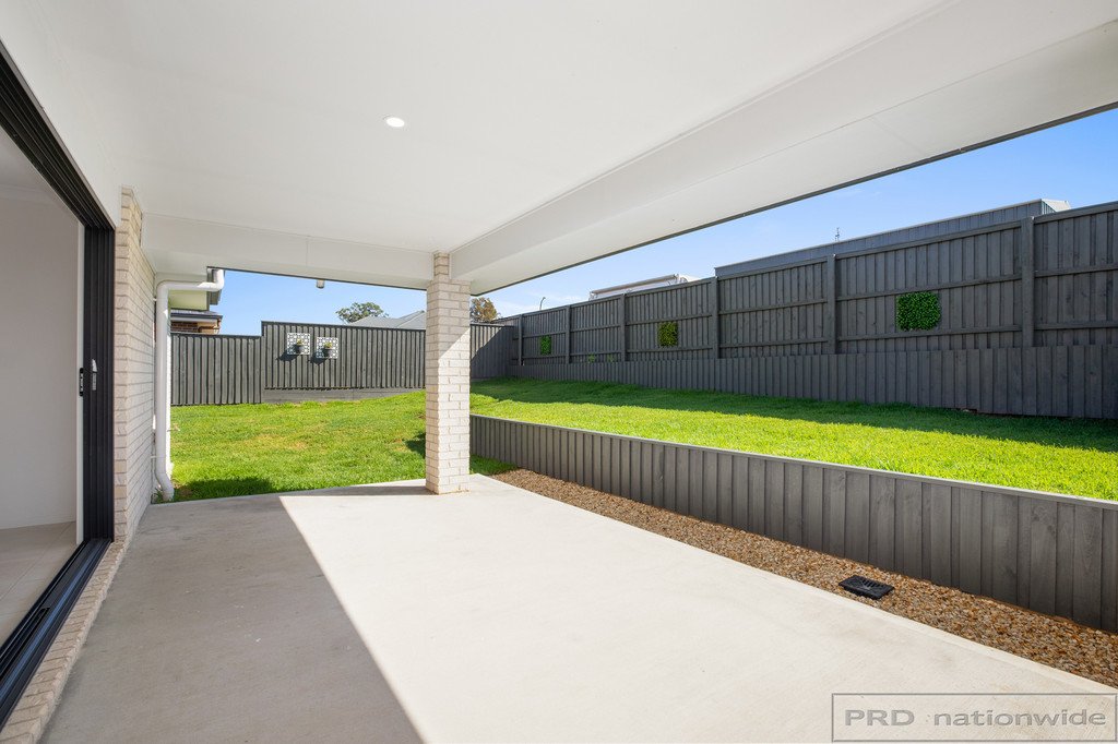 40 Sandpiper Circuit ABERGLASSLYN 6