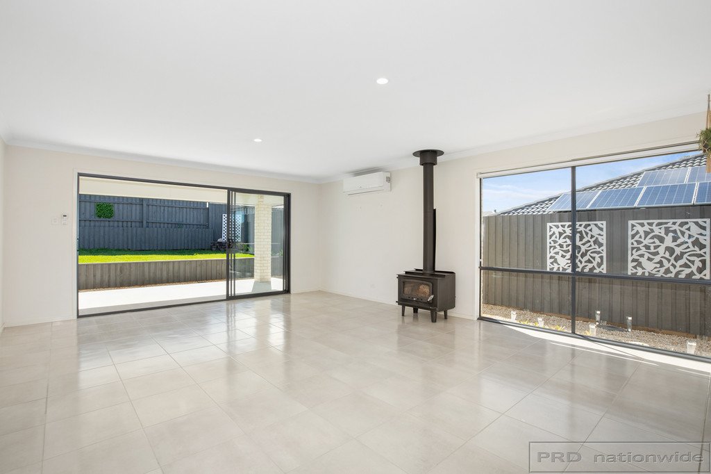 40 Sandpiper Circuit ABERGLASSLYN 7