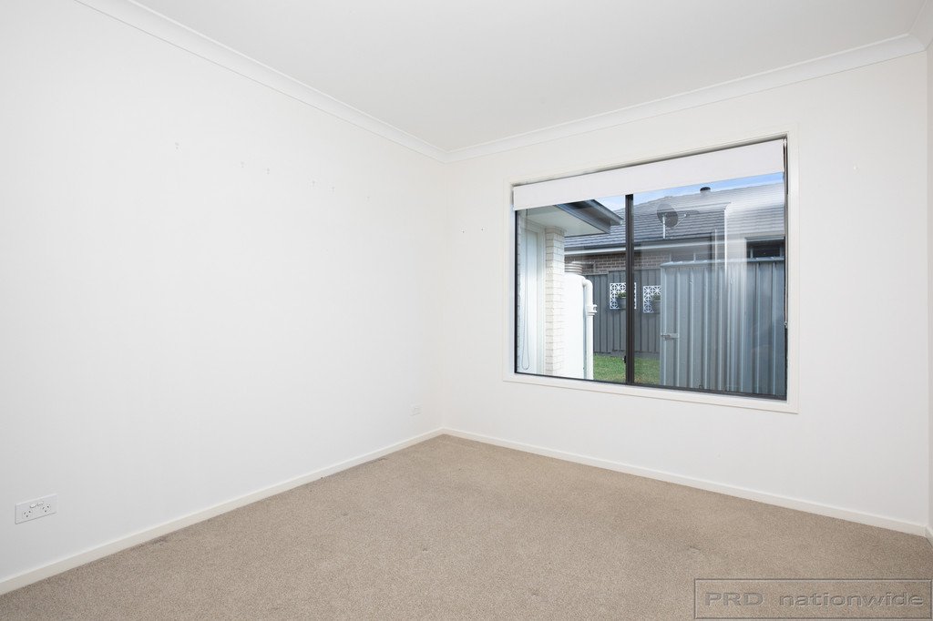 40 Sandpiper Circuit ABERGLASSLYN 16