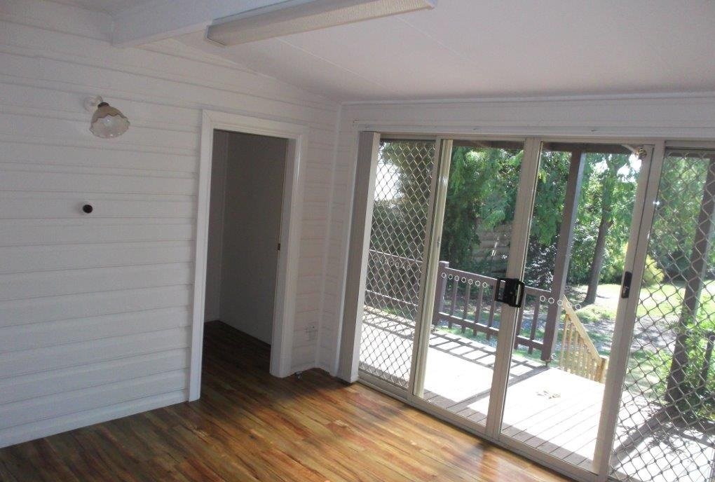 40 Simpson St  TUMUT 9