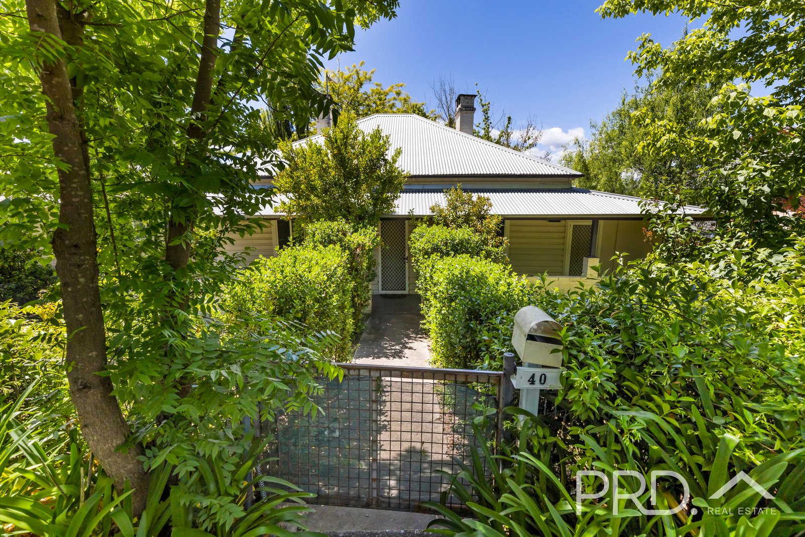 40 Simpson Street TUMUT 1