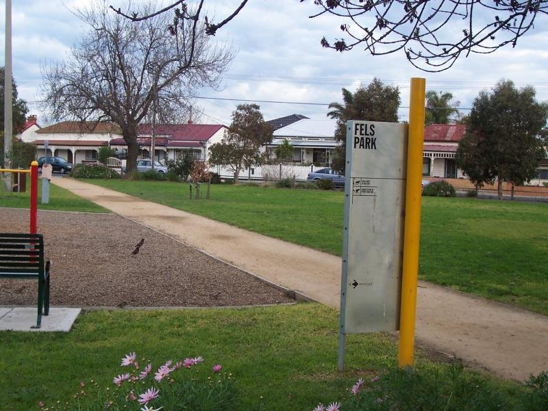 Gallery: 40 Simpson Street