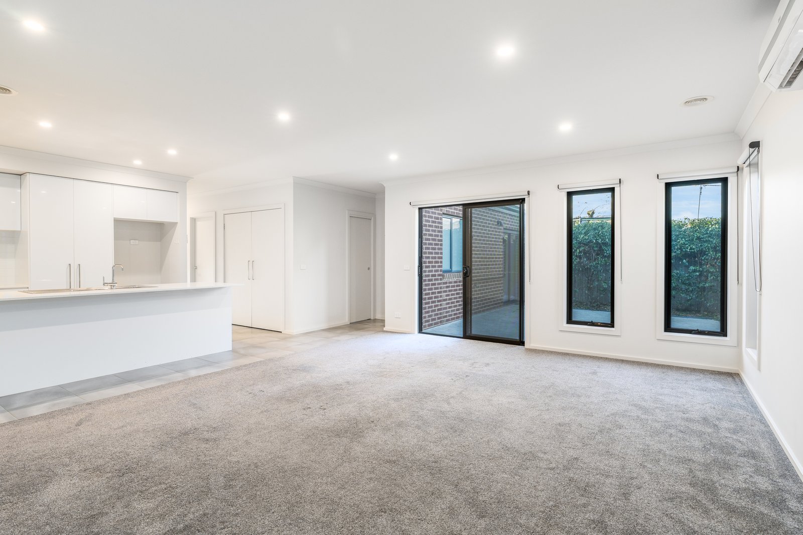 Gallery: 40 Stephen Street