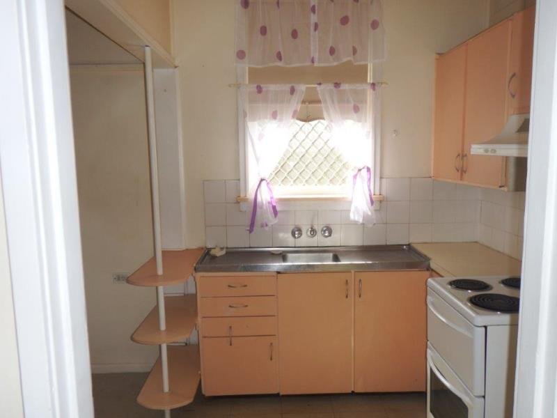 40 Stewart Avenue TAMWORTH 4