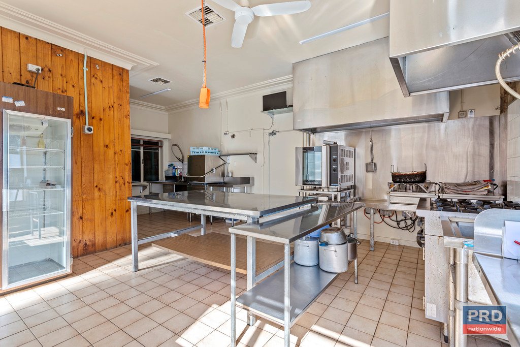 40 Strickland Road EAST BENDIGO 12