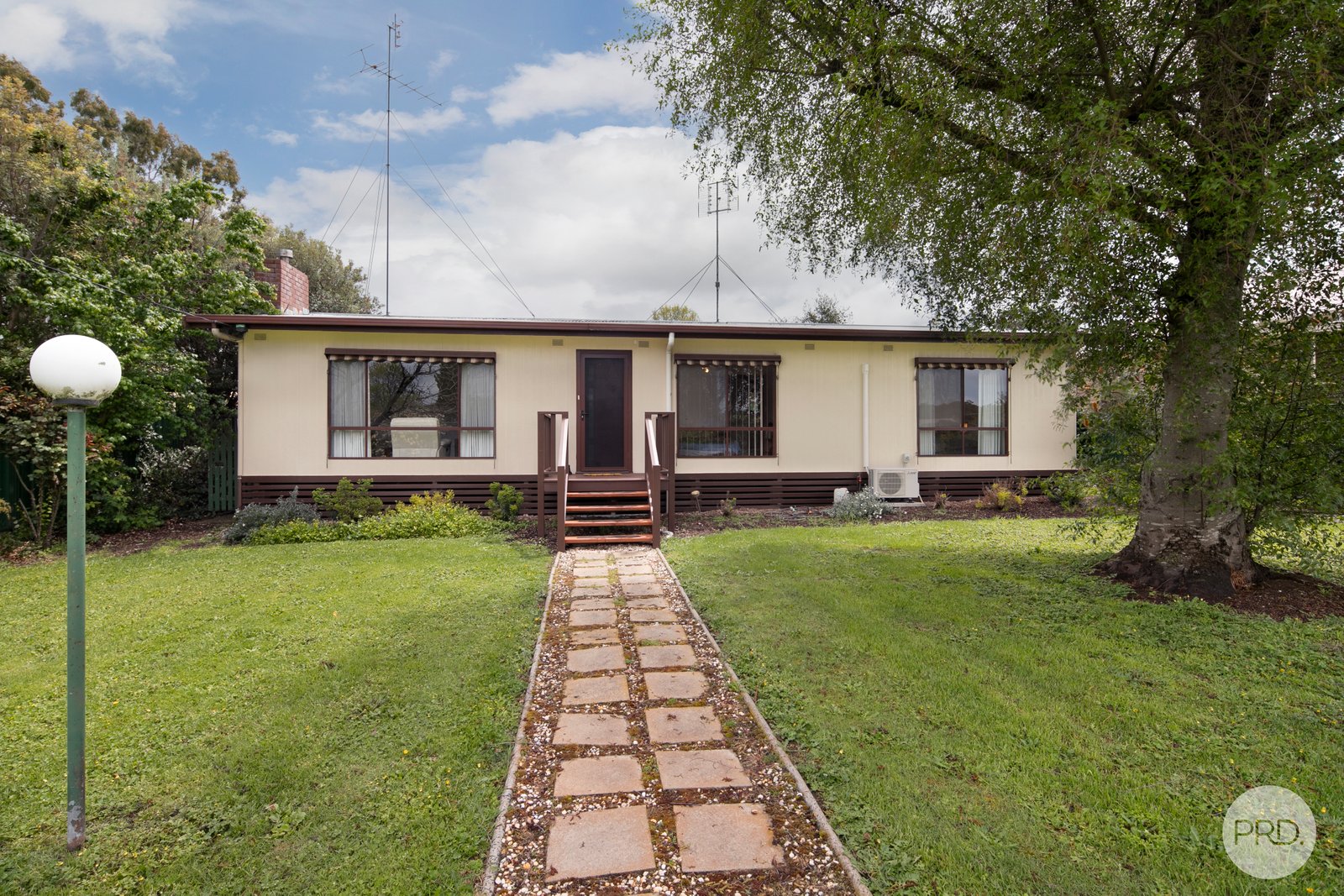 40 Surrey Street LINTON 1