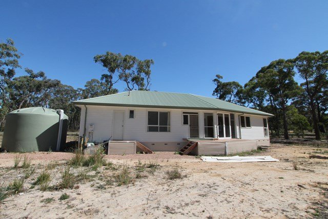 40 Tilligs Road SCARSDALE 1