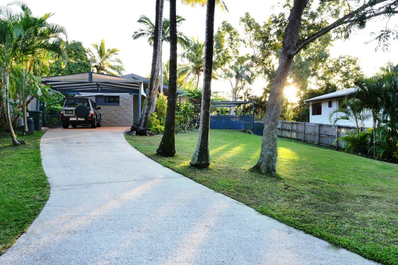 40 Tropic Road CANNONVALE 2