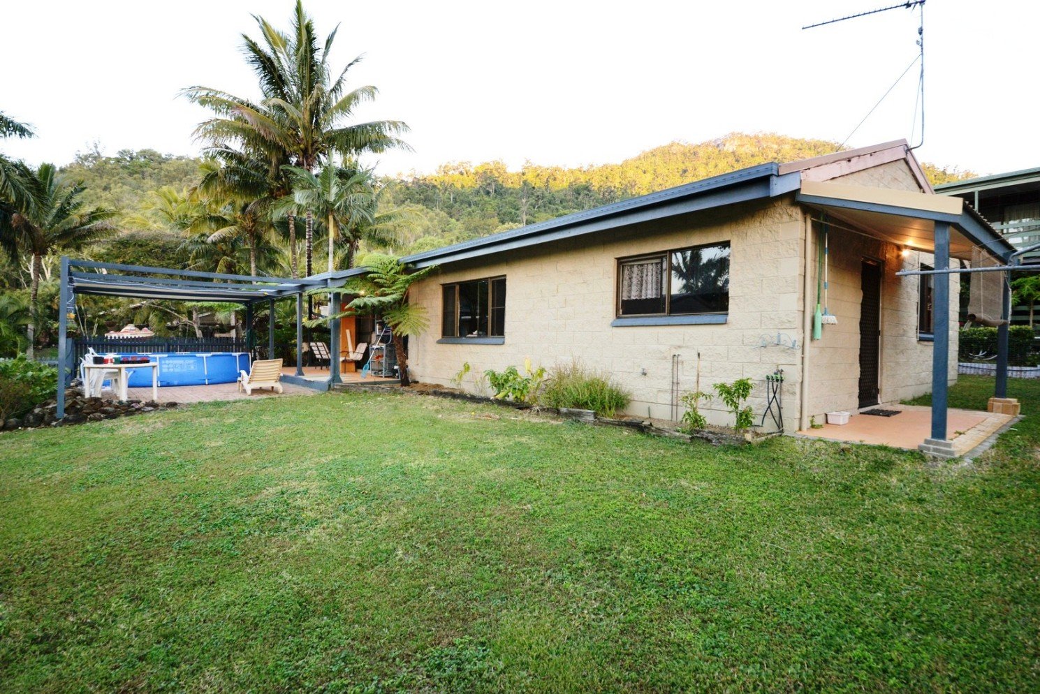 40 Tropic Road CANNONVALE 16