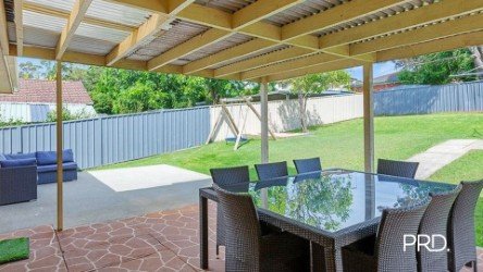 40 Wahroonga Road Winmalee 9