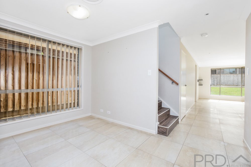 40 Warbler Avenue ABERGLASSLYN 12