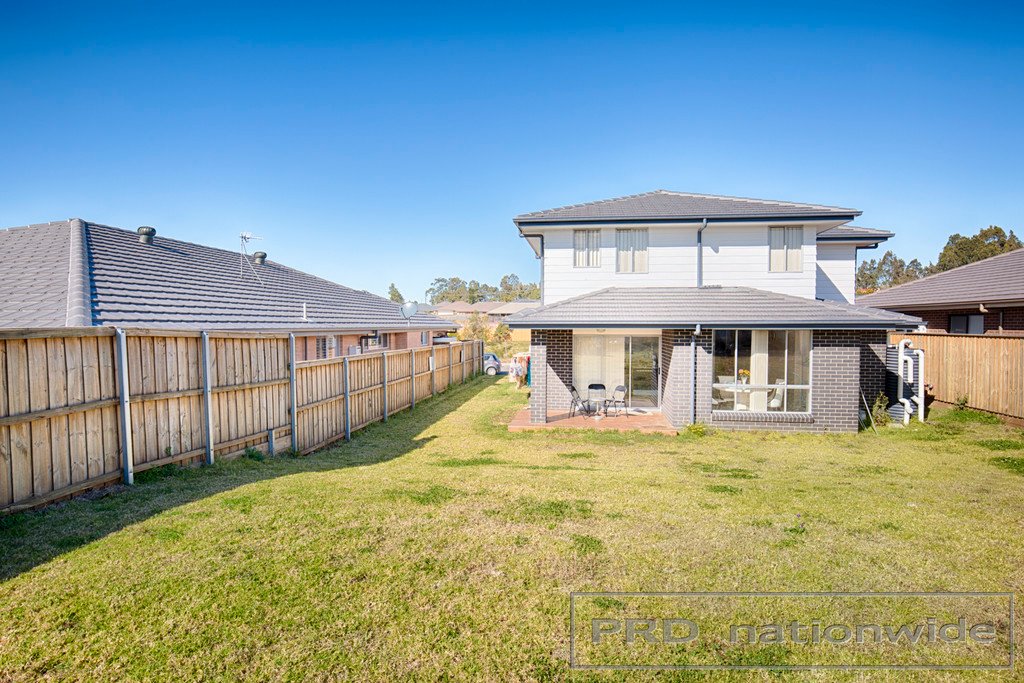 40 Warbler Avenue ABERGLASSLYN 9