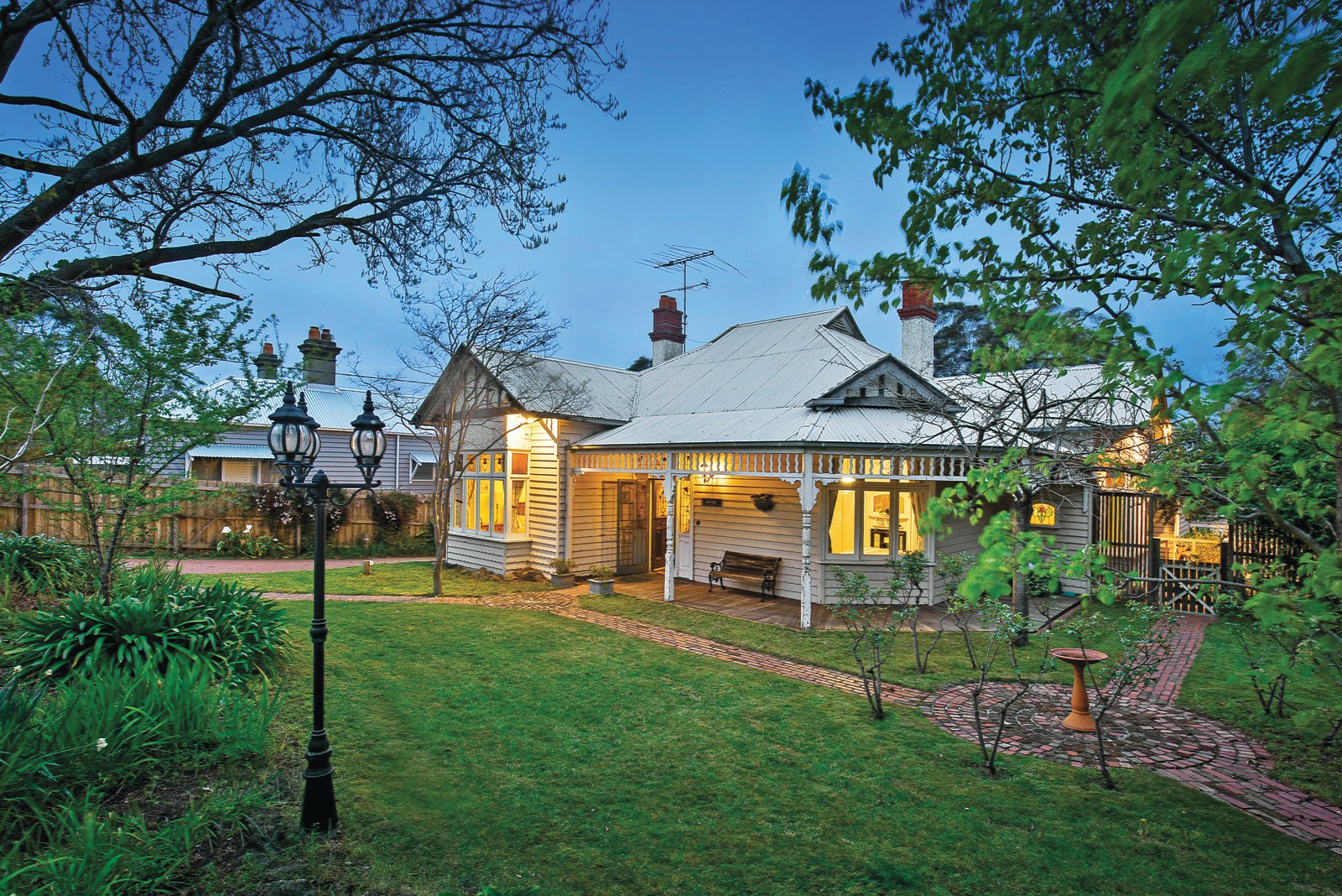 40 Warburton Road, Canterbury, VIC