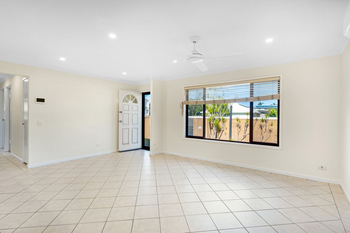 40 Warrina Crescent Burleigh Waters 4