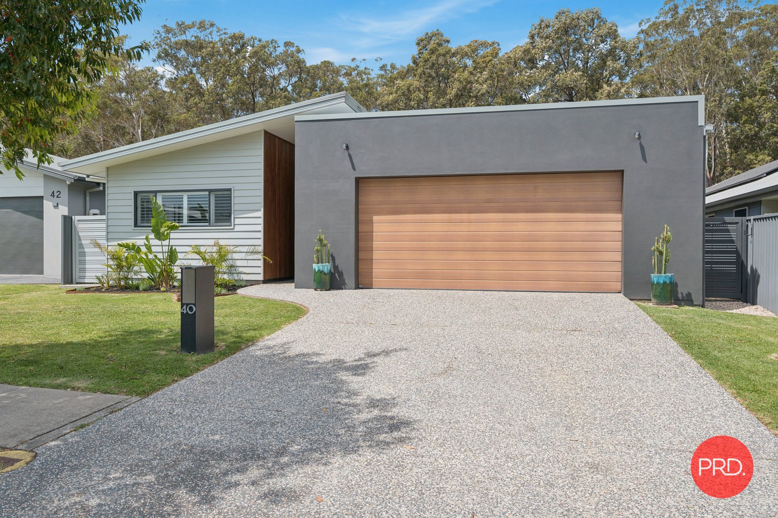 40 Watergum Close SAPPHIRE BEACH 2