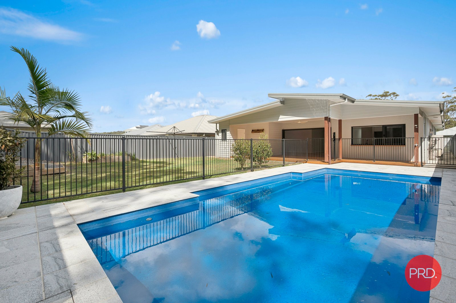 40 Watergum Close SAPPHIRE BEACH 4