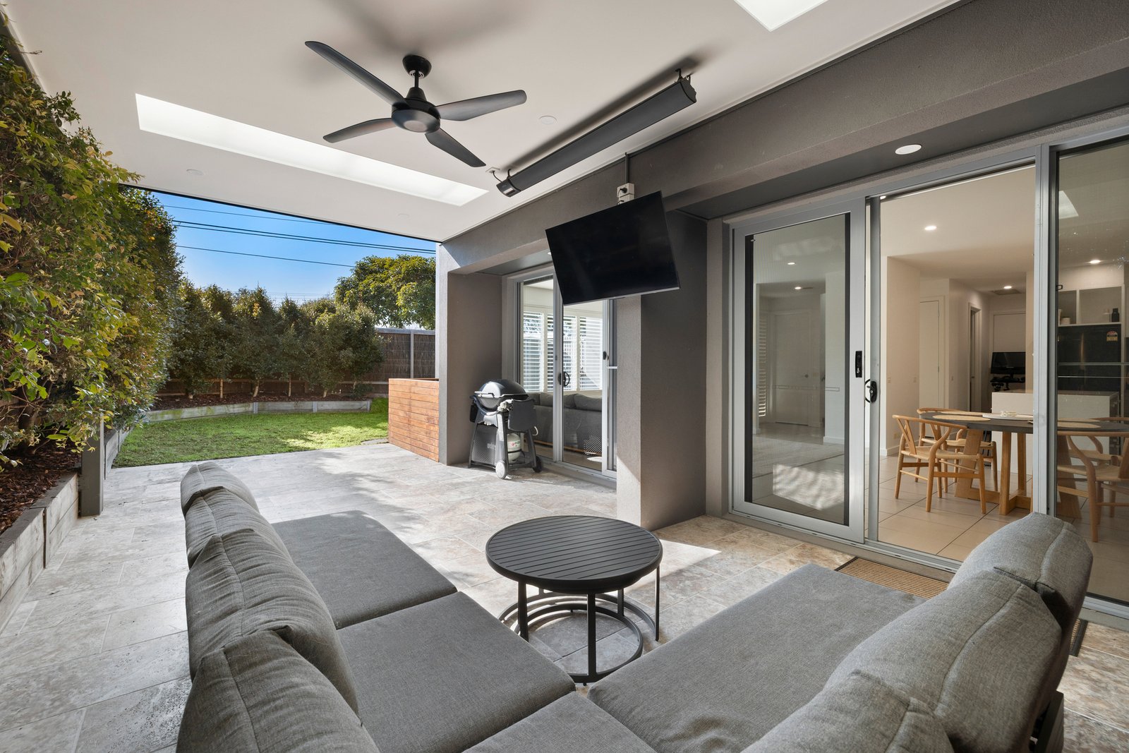 Gallery: 400 Nepean Highway