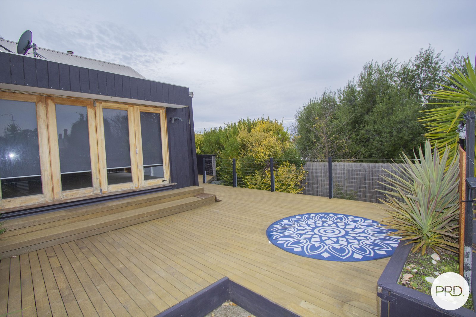 401 Peel Street North BLACK HILL 10