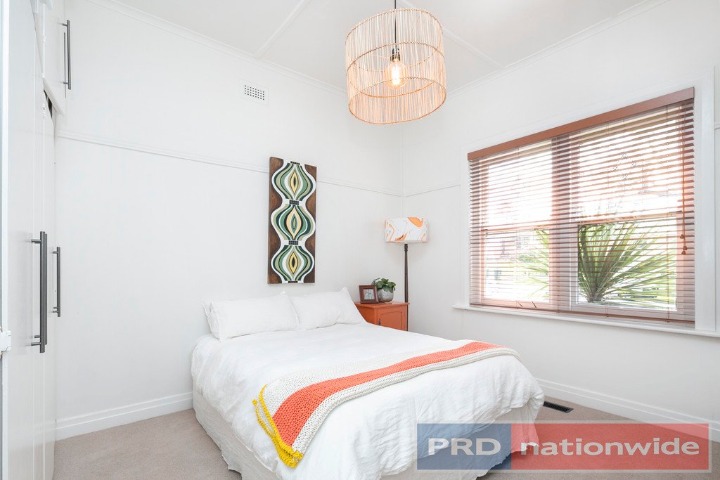 401 Peel Street North BLACK HILL 4