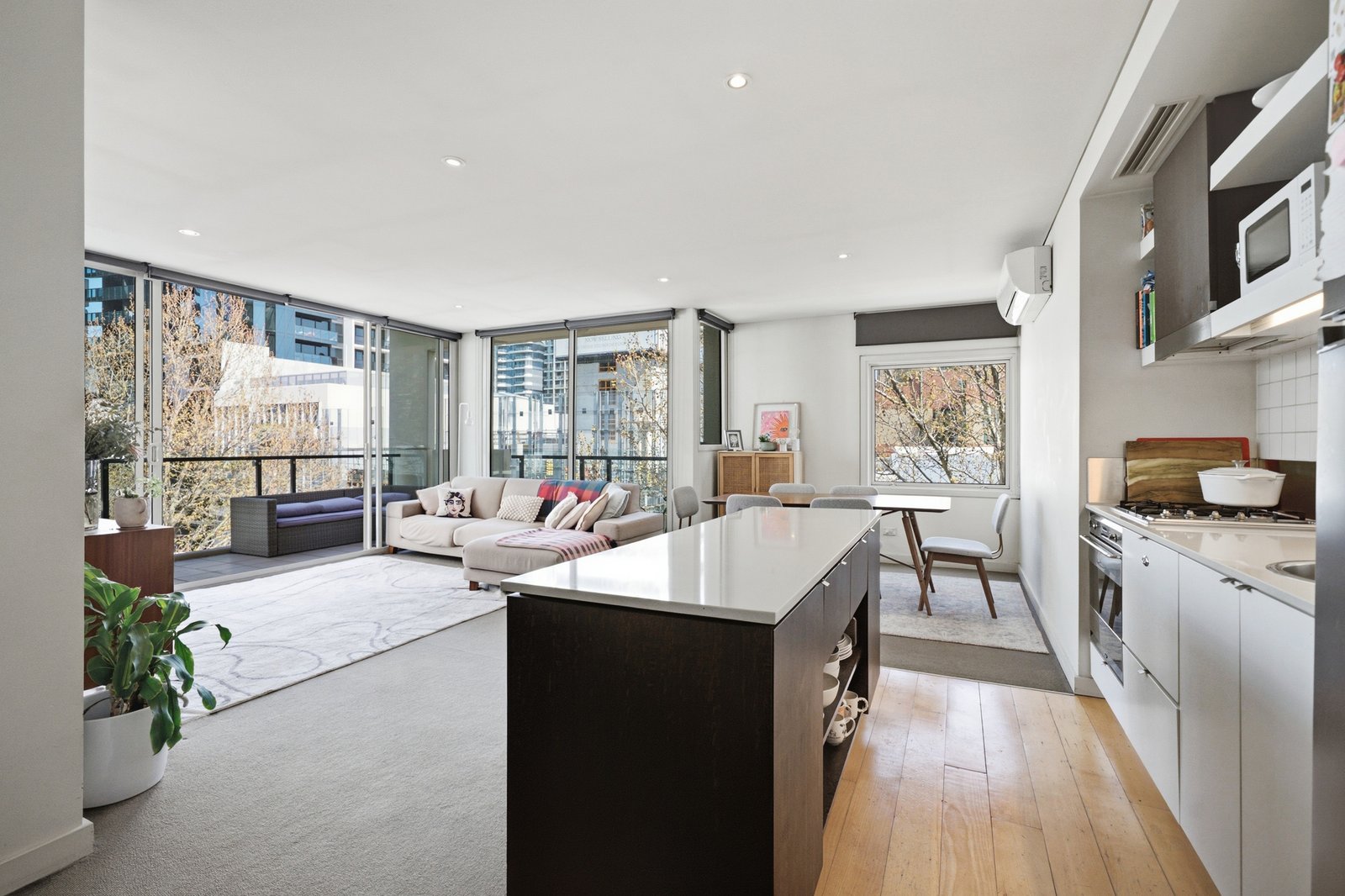 Gallery: 401/1 Chapel Mews