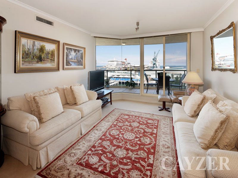 Gallery: 401/107 Beach Street