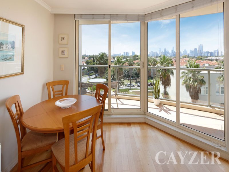 Gallery: 401/107 Beach Street
