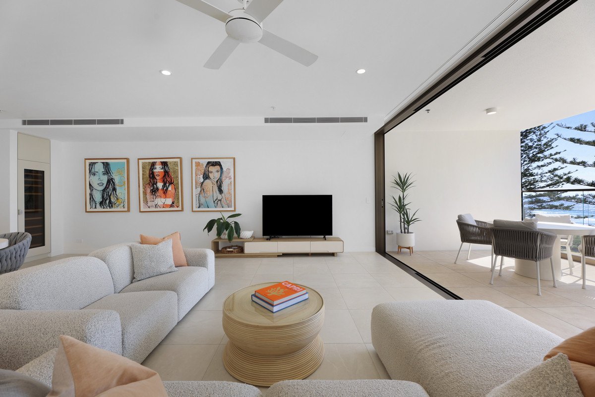 401/112 The Esplanade Burleigh Heads 10