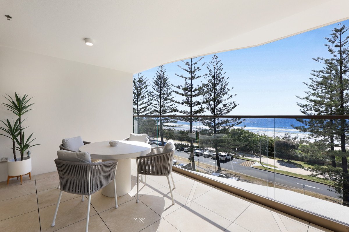 401/112 The Esplanade Burleigh Heads 13