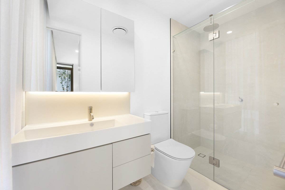 401/112 The Esplanade Burleigh Heads 21