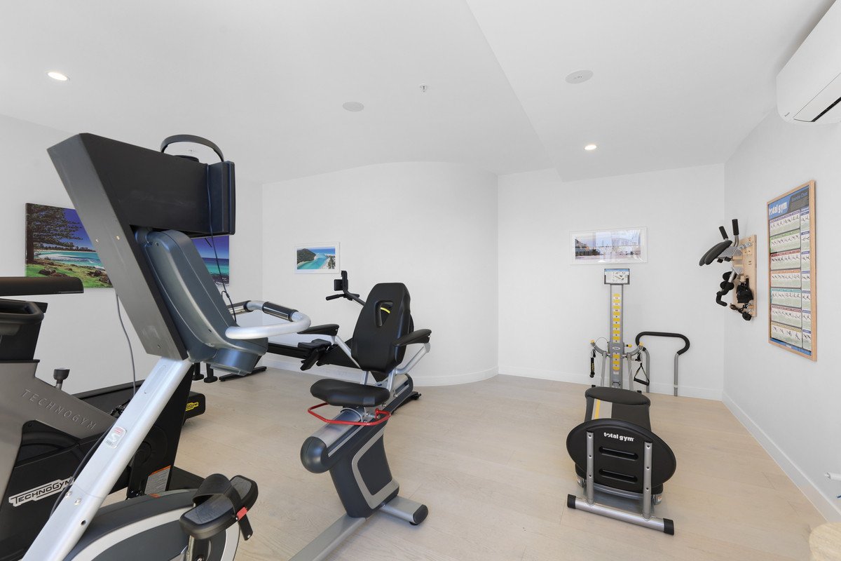 401/112 The Esplanade Burleigh Heads 33