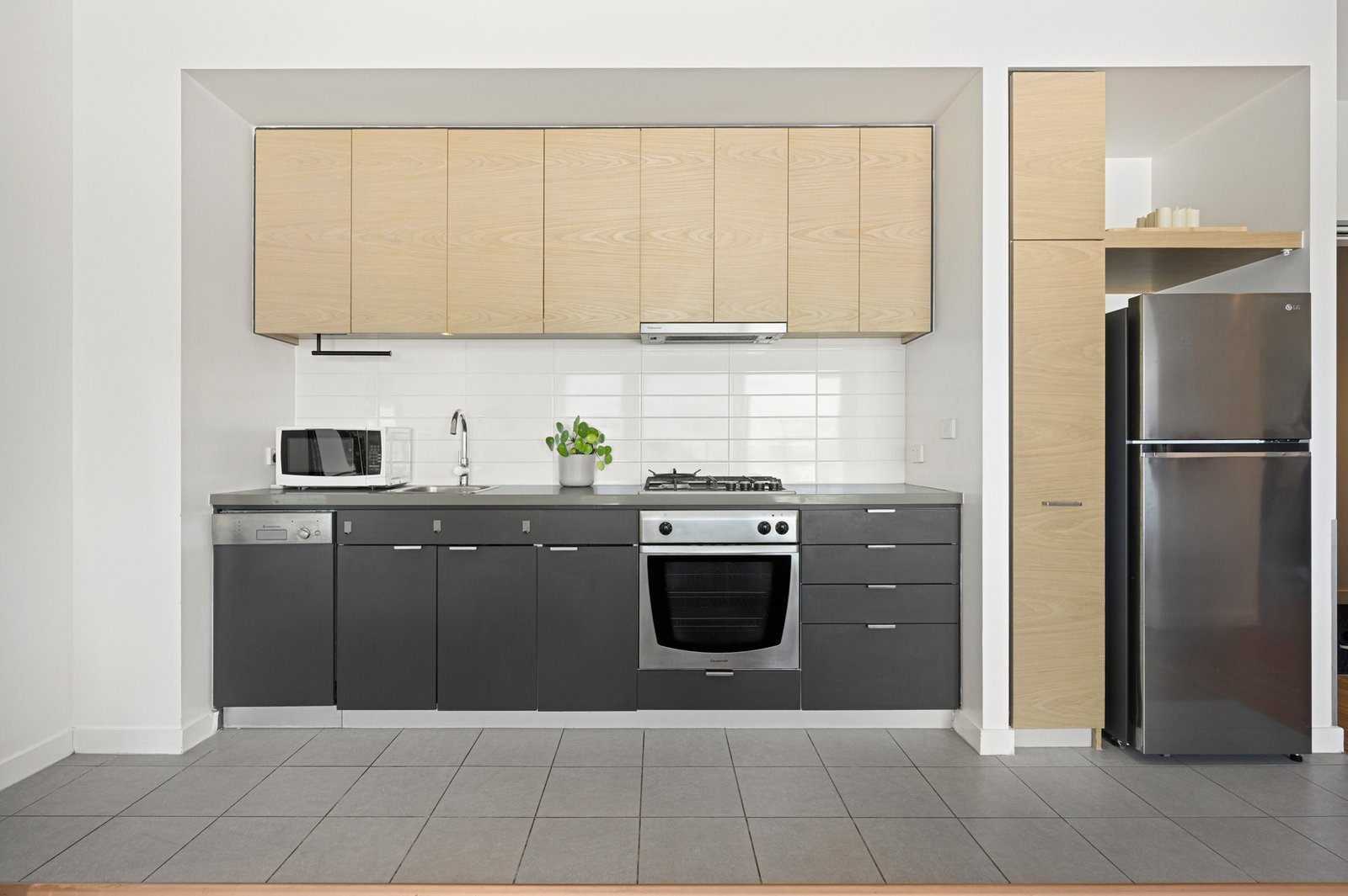 Gallery: 401/135 Inkerman Street