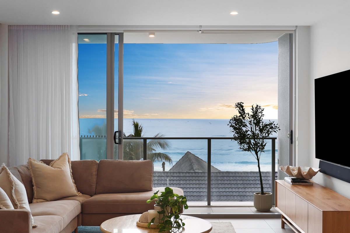 401/4 Twenty First Avenue Palm Beach 9